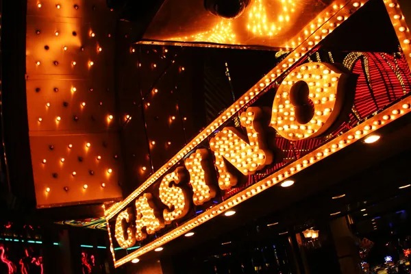 Wolf Gold slot game reels displayed on spinwhell mobile screen